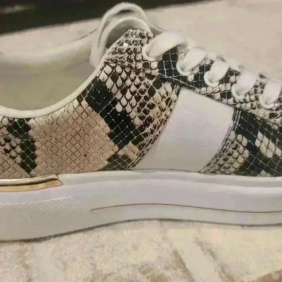 Marc Fisher Drea Platform Sneakers - Picture 3 of 13